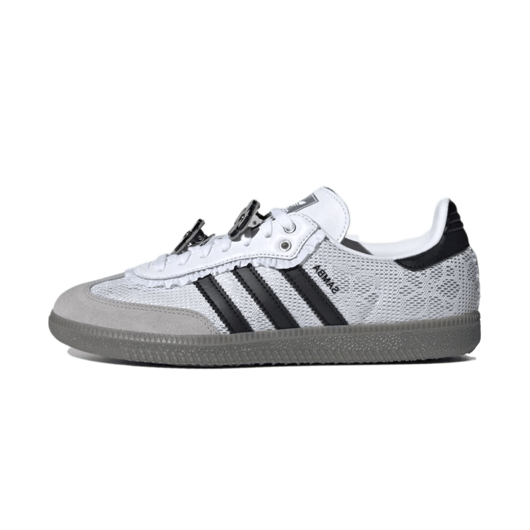 Ad*s samba og lace flower