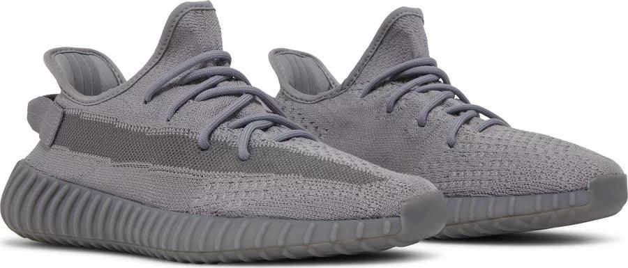 ad*s Y**zy boost 350 v2 steel grey