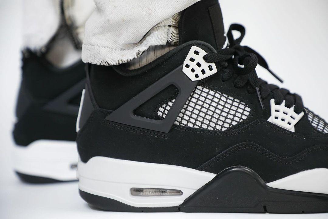 Air Jordan 4