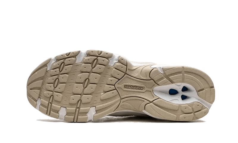 New Balance 530 Sea Salt Moonbeam