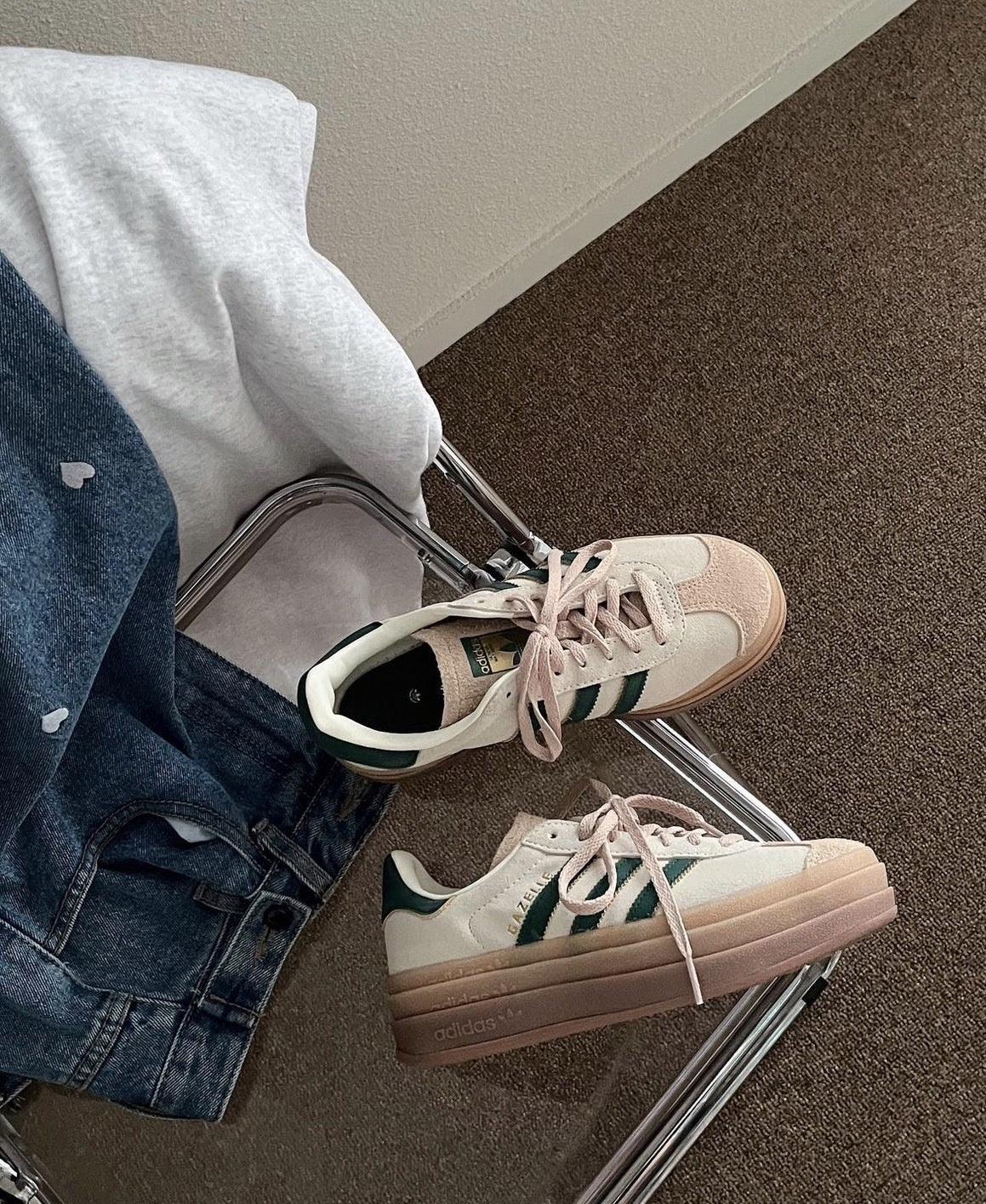 Ad*s gazelle bold magic collegiate green beige (w)