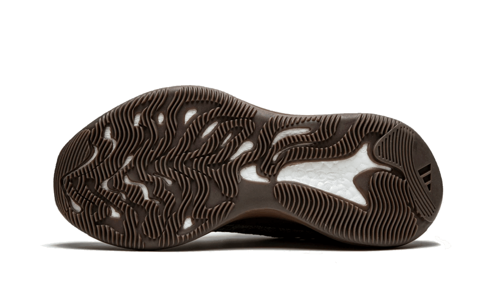 ad*s Y**zy boost 380 