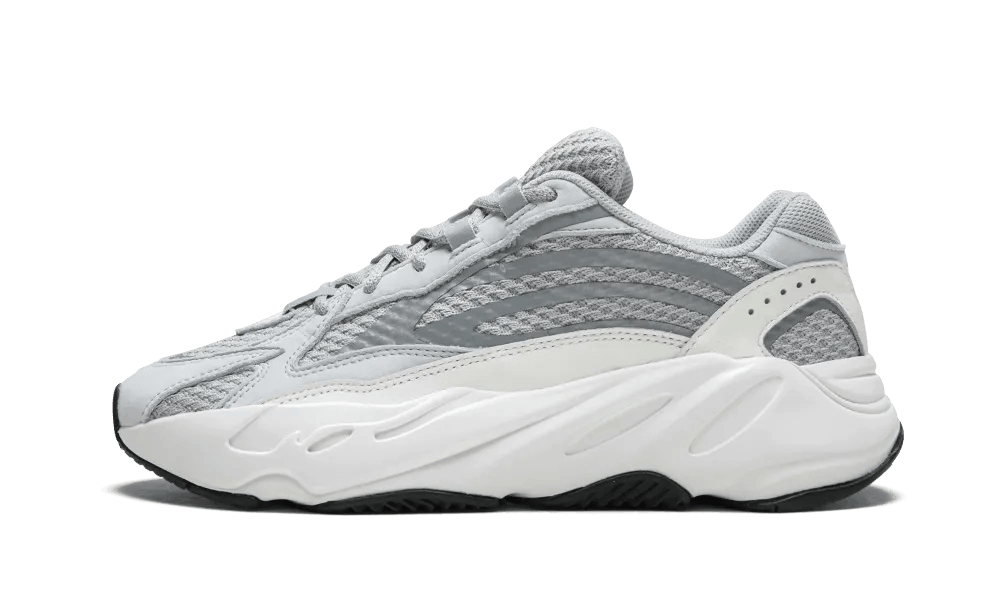 ad*s Y**zy boost 700 v2 static