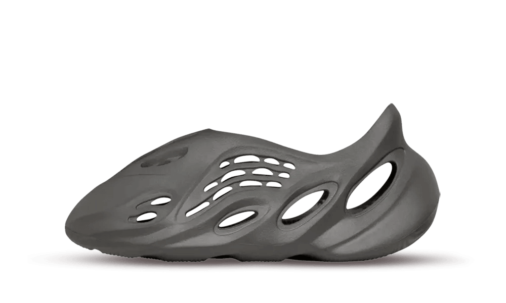ad*s Y**zy foam rnr carbon