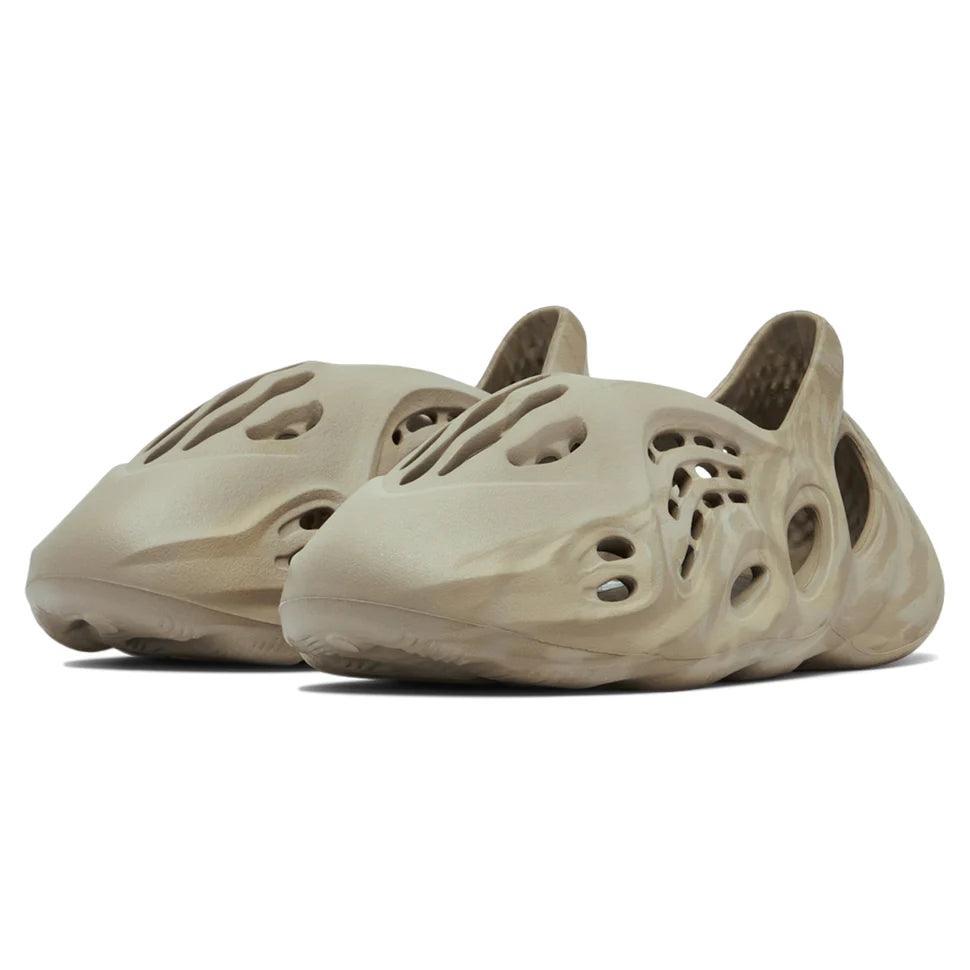 ad*s Y**zy foam rnr stone salt