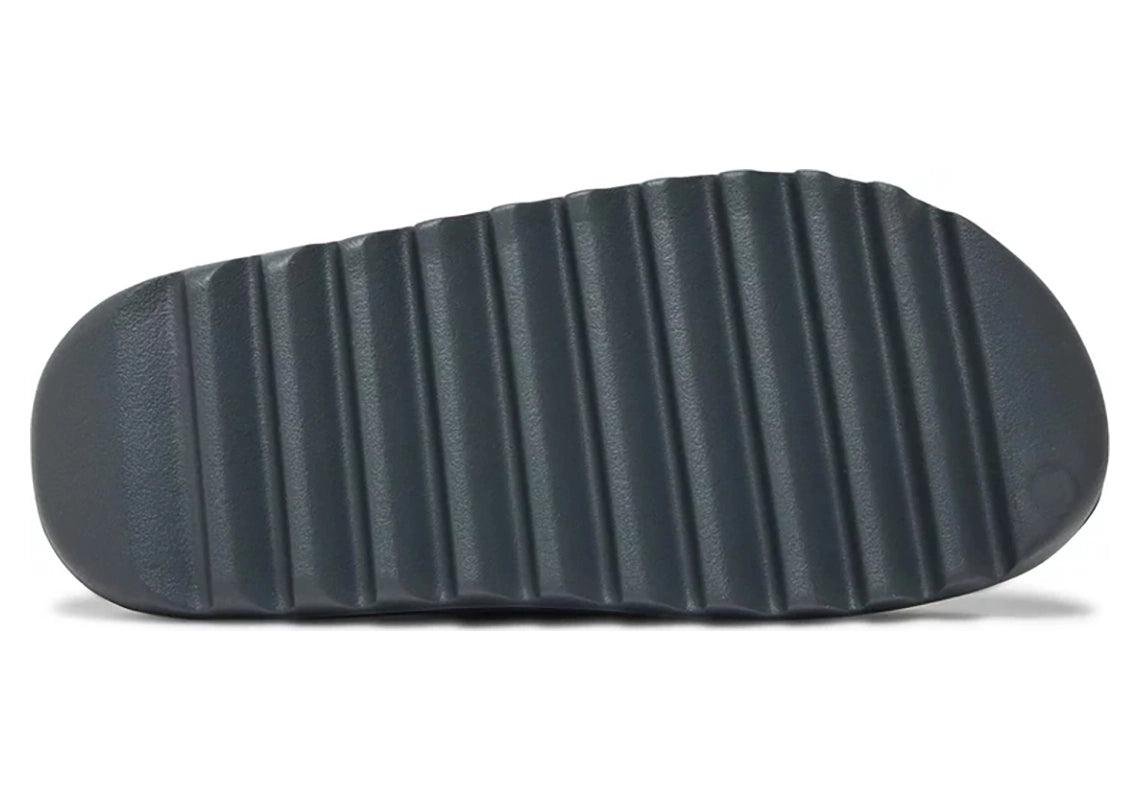 ad*s Y**zy slide slate grey