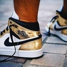 Jordan 1 Mid Metallic Gold Black White (GS)