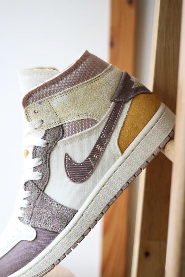 Jordan 1 Mid SE 