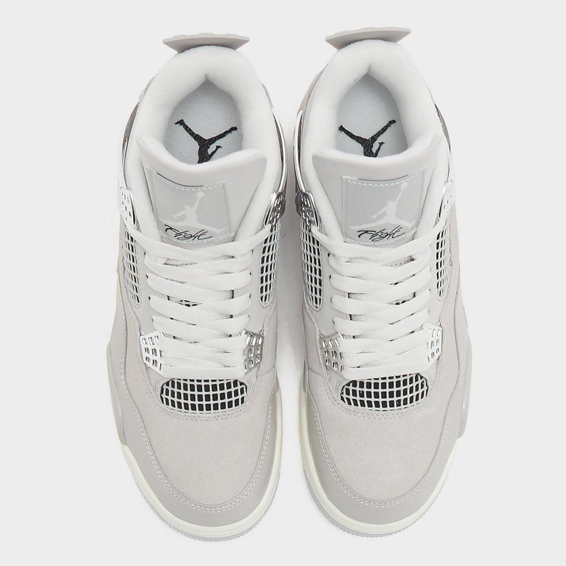 Jordan 4 Retro Frozen Moments (W)