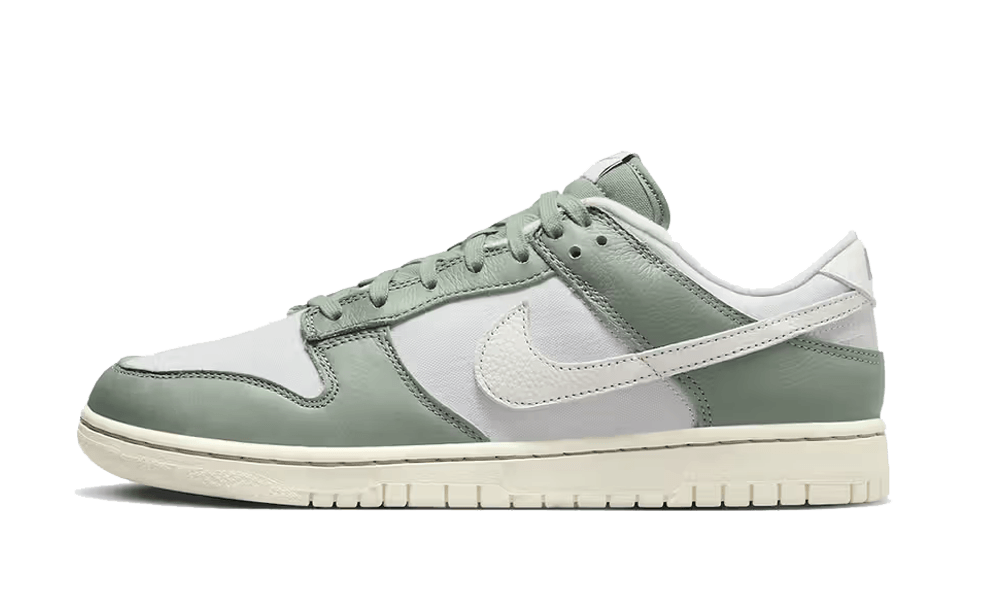 Nike Dunk Low ''Mica Green''