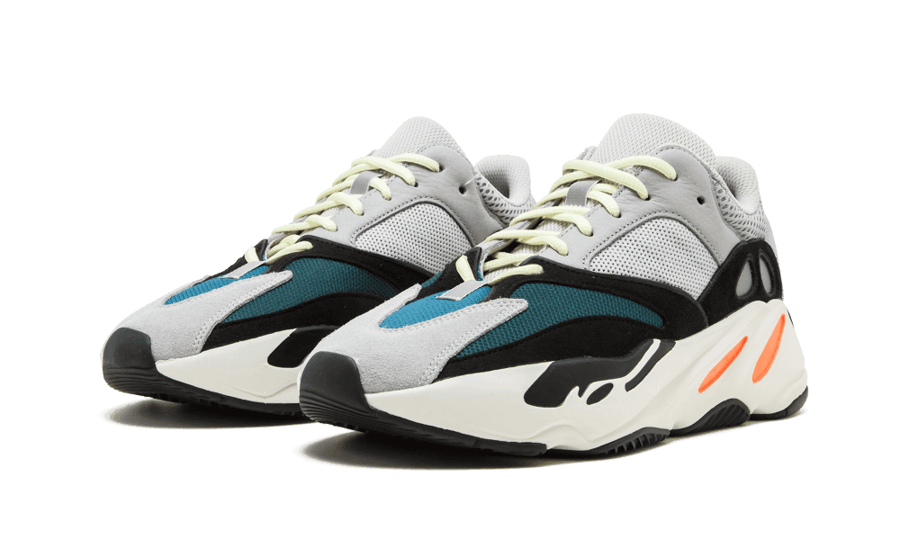 Y**zy boost 700 v1 