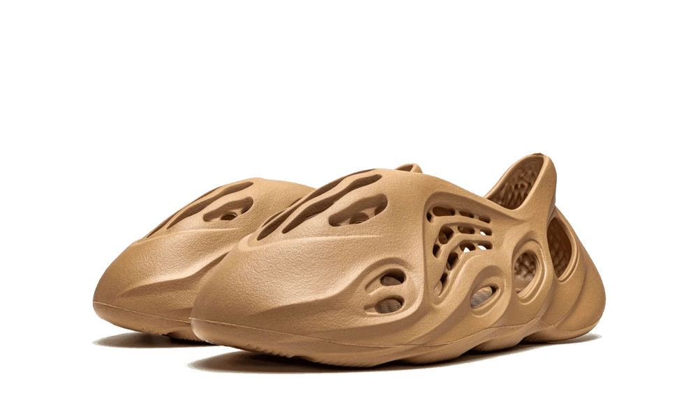 Y**zy foam rnnr ochre